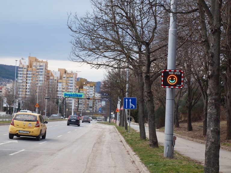 Радарни табла отчитат скоростта на фаталното кръгово